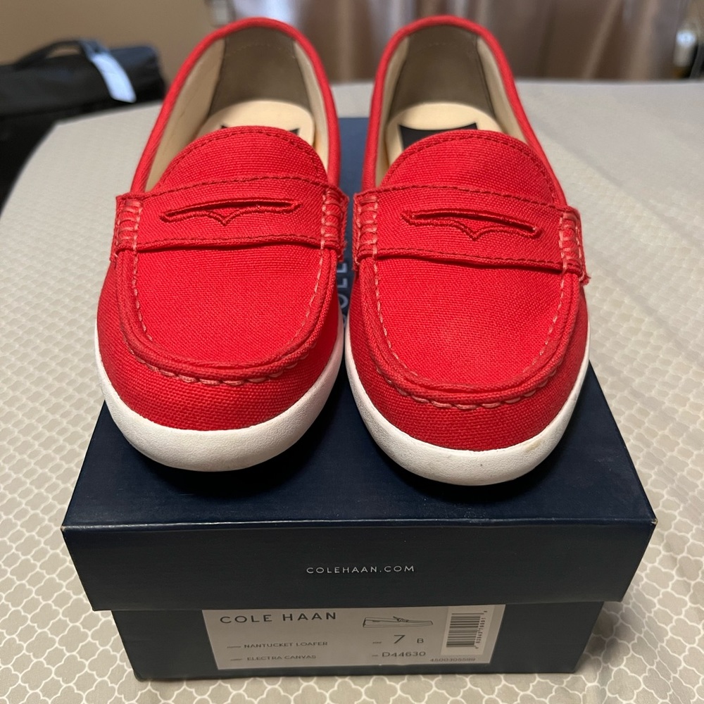 COLE HAAN NANTUCKET LOAFER CANVAS